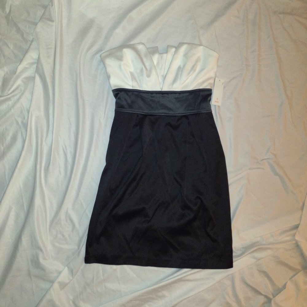 Strapless dress